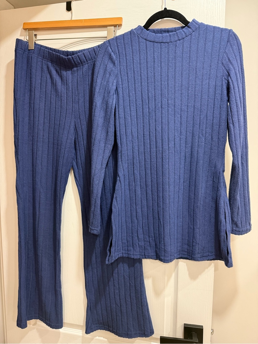 SHEIN Blue Ribbed Knit Top Coord SET